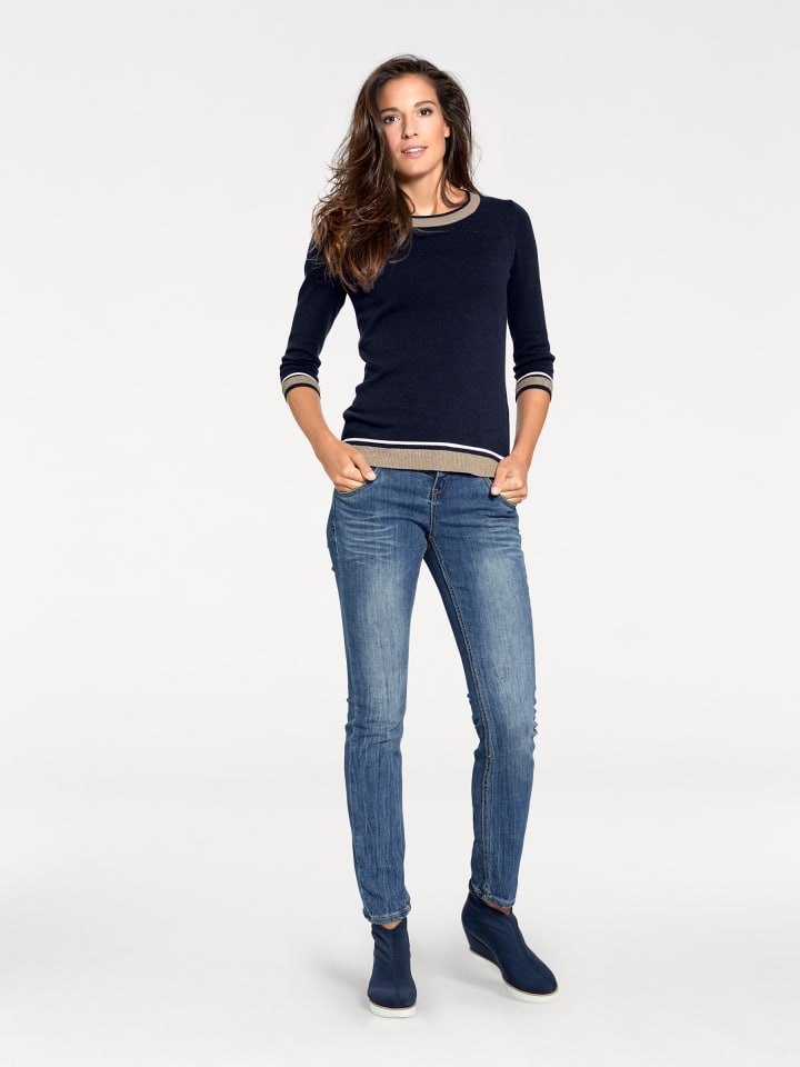 Свитер с круглым вырезом темно-синего цвета Heine
Свитер с круглым вырезом темно-синего цвета Heine