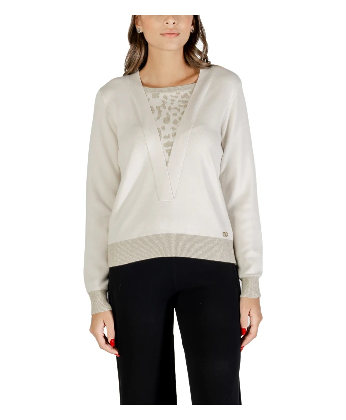 Вязаный свитер с V-образным вырезом и анималистическим принтом. Liu Jo, белый
Вязаный свитер с V-образным вырезом и анималистическим принтом. Liu Jo, белый