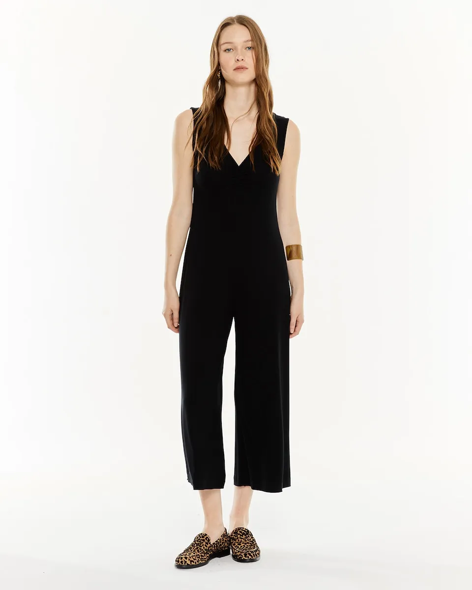 Женский топ без рукавов с V-образным вырезом System Action, черный
Женский топ без рукавов с V-образным вырезом System Action, черный