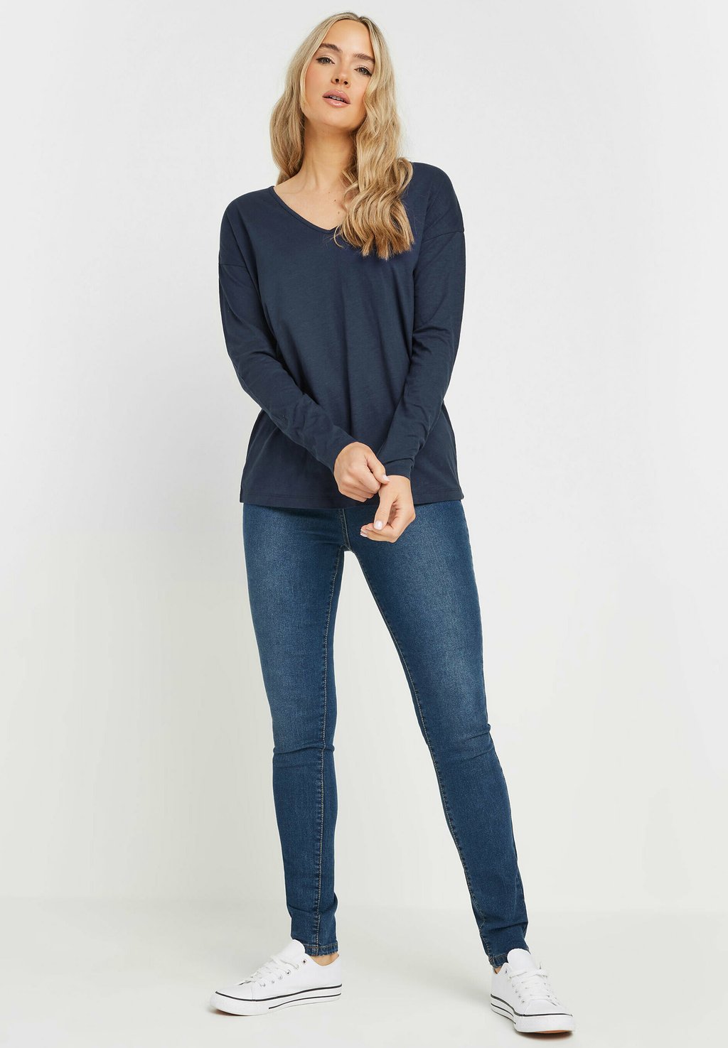 Топ с длинными рукавами 3 PACK V-NECK Long Tall Sally, красный
Топ с длинными рукавами 3 PACK V-NECK Long Tall Sally, красный