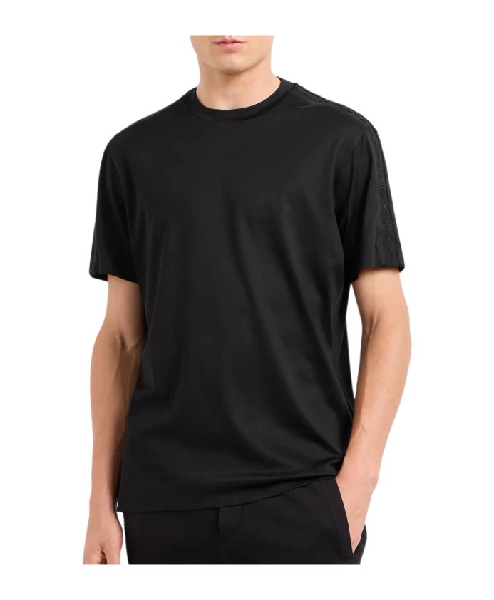 Футболка Armani Exchange, черный
Футболка Armani Exchange, черный