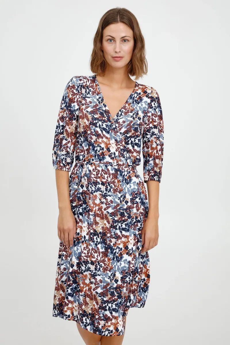 Платье с принтом Fransa " Fransa FRCAHAVIS 5 Dress - 20609647", цвет Potting Soil Mi
Платье с принтом Fransa " Fransa FRCAHAVIS 5 Dress - 20609647", цвет Potting Soil Mi