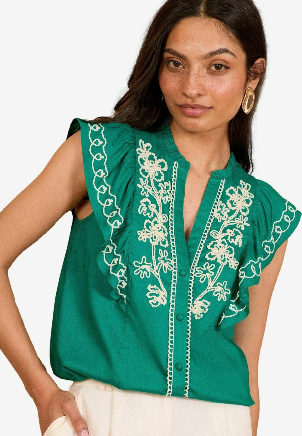 Блузка на пуговицах REGULAR FIT -V-NECK RUFFLE SLEEVE Love & Roses, зеленый
Блузка на пуговицах REGULAR FIT -V-NECK RUFFLE SLEEVE Love & Roses, зеленый