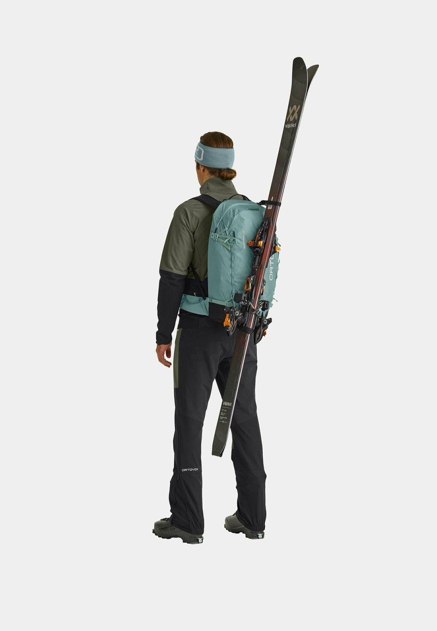 Рюкзак ORTOVOX SWITCHBACK 27 LITER, Glacier Grey/Blue-Grey
Рюкзак ORTOVOX SWITCHBACK 27 LITER, Glacier Grey/Blue-Grey