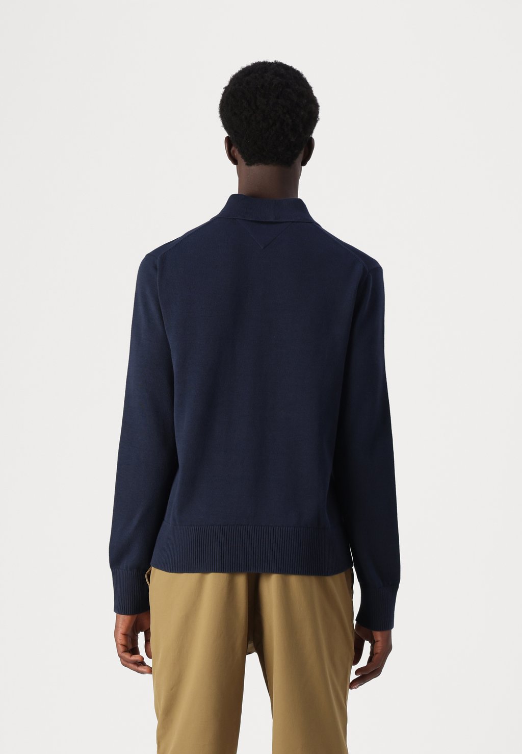 Рубашка поло SLIM ESSENTIAL Tommy Jeans, темно-синий
Рубашка поло SLIM ESSENTIAL Tommy Jeans, темно-синий