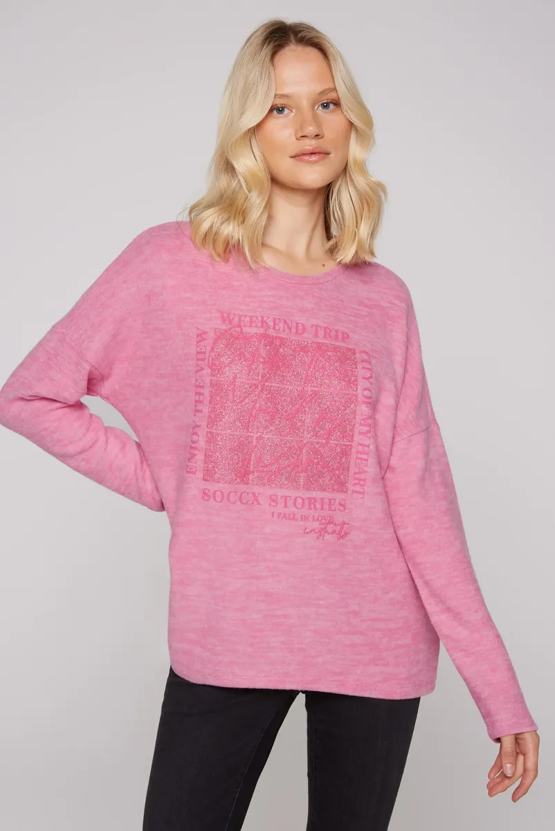 Свитер SOCCX с круглым вырезом, выполненный из флисового трикотажа, цвет Happy Pink Mel.
Свитер SOCCX с круглым вырезом, выполненный из флисового трикотажа, цвет Happy Pink Mel.