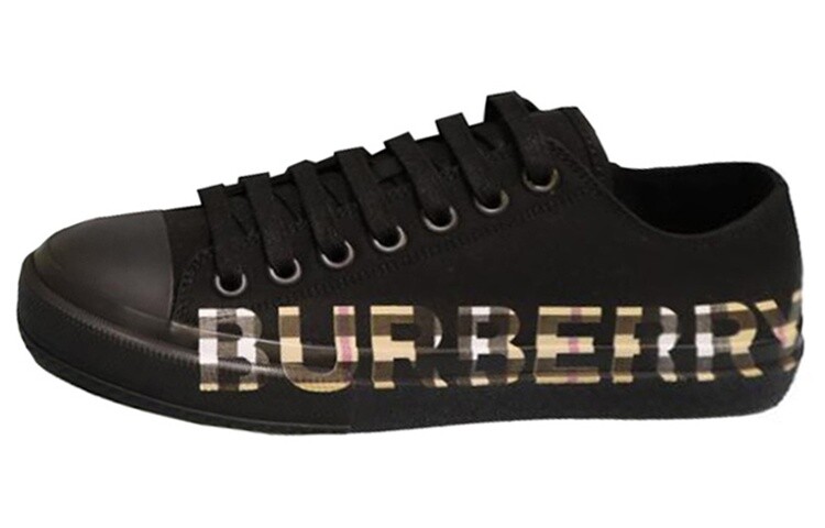 Мужские винтажные парусиновые туфли Burberry
Мужские винтажные парусиновые туфли Burberry