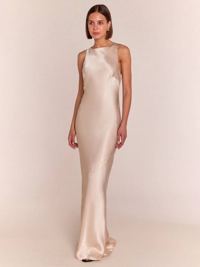 Парижское платье с перекрестными лямками из сатина Rewritten, Champagne
Парижское платье с перекрестными лямками из сатина Rewritten, Champagne