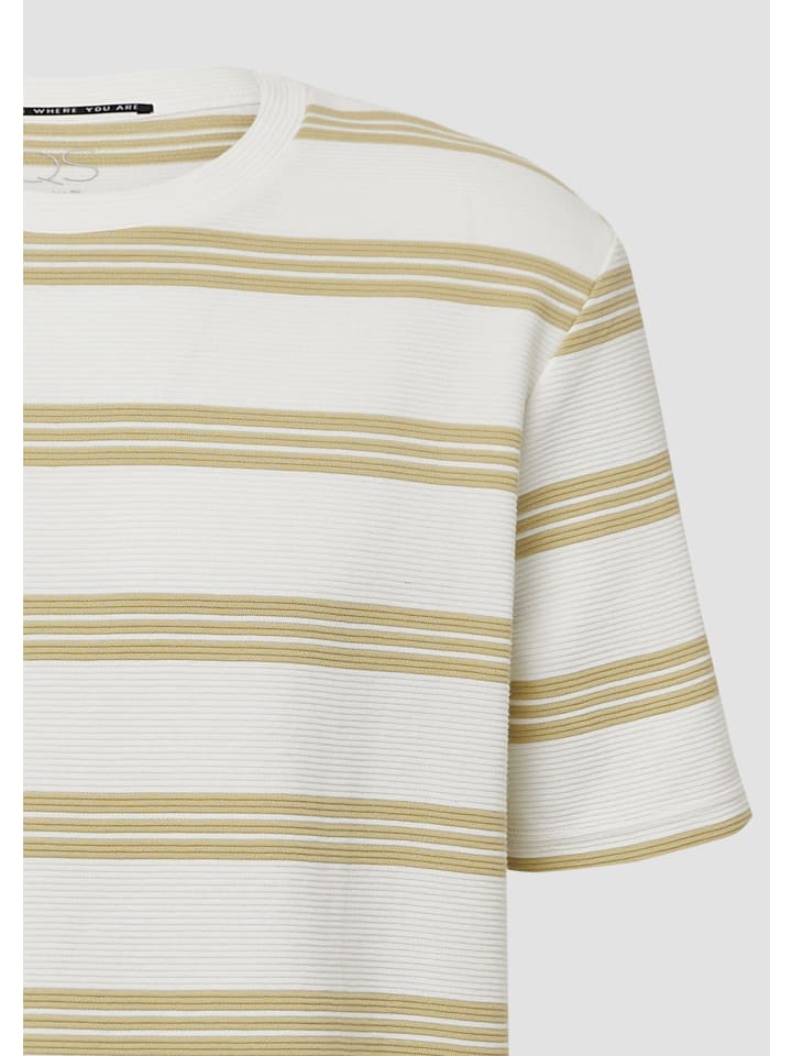 Футболка QS
Футболка QS