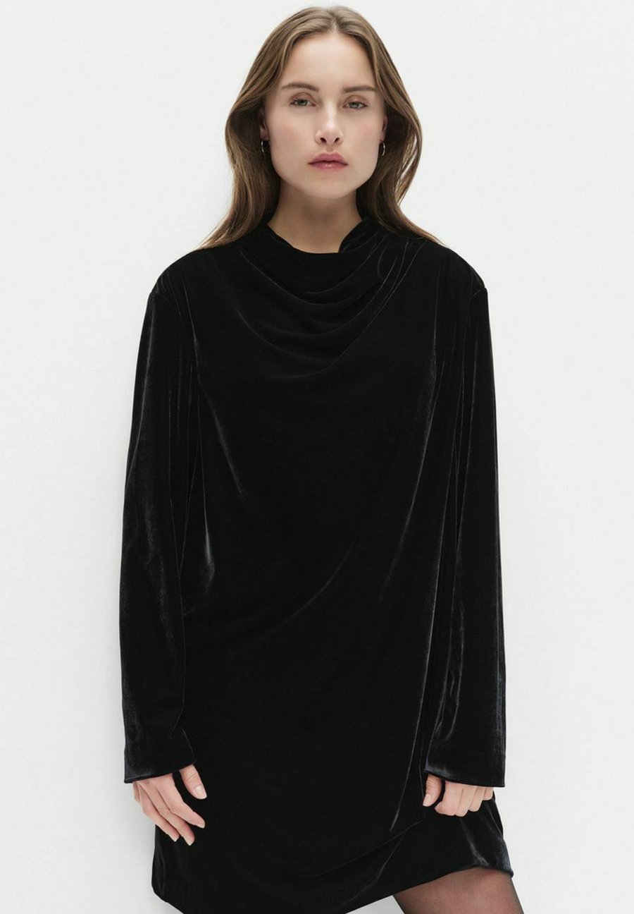 Платье STOCKH LM Studio EMILIE VELVET, Black
Платье STOCKH LM Studio EMILIE VELVET, Black