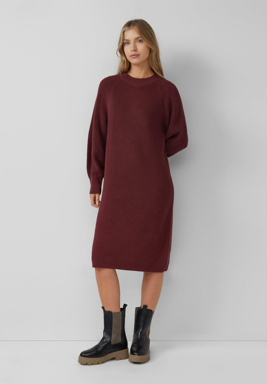 Платье s.Oliver Jumper dress, Bordeaux
Платье s.Oliver Jumper dress, Bordeaux