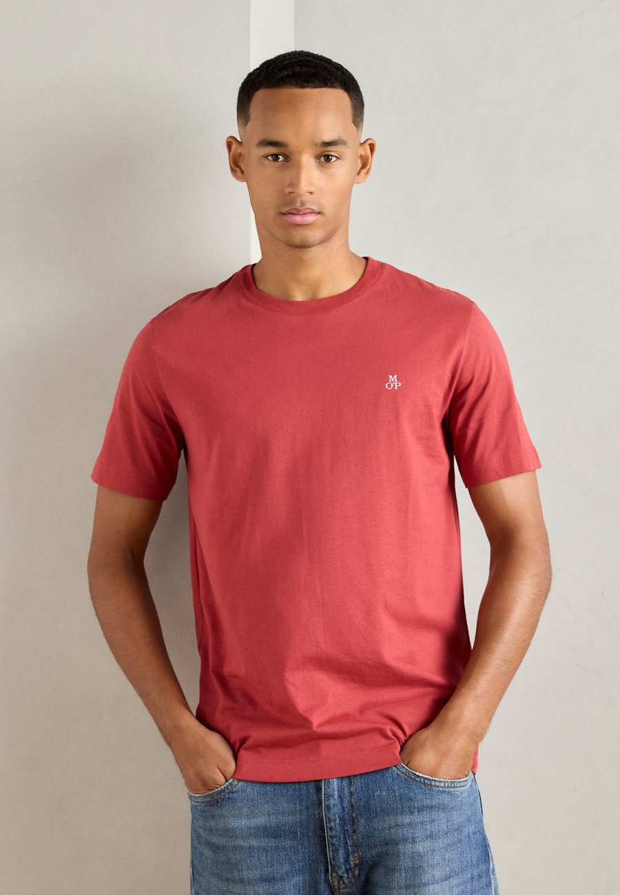 Футболка Marc O'Polo SHORT SLEEVE LOGO PRINT , Light Carmine/Red
Футболка Marc O'Polo SHORT SLEEVE LOGO PRINT , Light Carmine/Red
