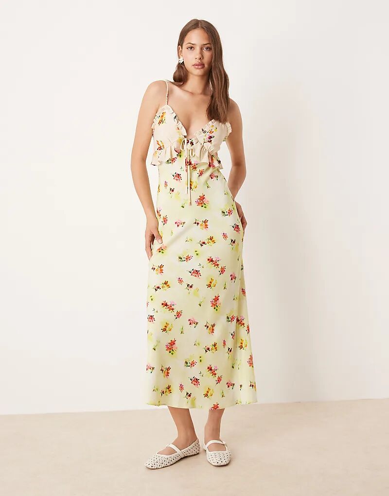 Платье миди ASOS DESIGN с оборкой и цветочным принтом
Платье миди ASOS DESIGN с оборкой и цветочным принтом