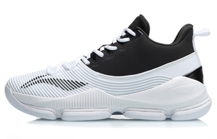 Баскетбольные кроссовки мужские среднего размера черные/белые Lining
Баскетбольные кроссовки мужские среднего размера черные/белые Lining