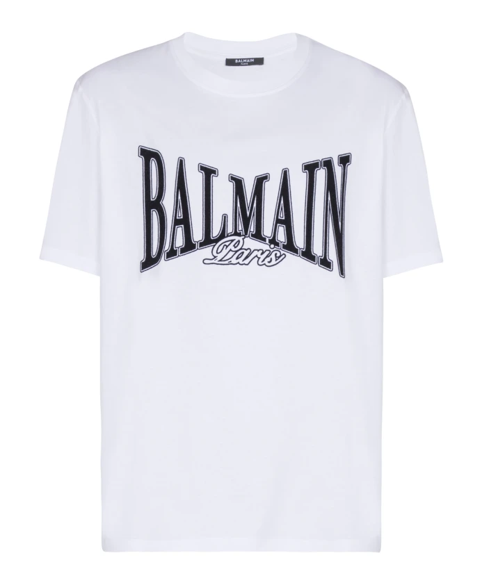 Футболка с короткими рукавами и бархатным логотипом колледжа. Balmain, белый
Футболка с короткими рукавами и бархатным логотипом колледжа. Balmain, белый