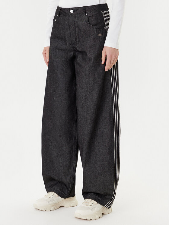 Джинсы wide leg Premium Essentials JV7773 Adidas, чёрный
Джинсы wide leg Premium Essentials JV7773 Adidas, чёрный