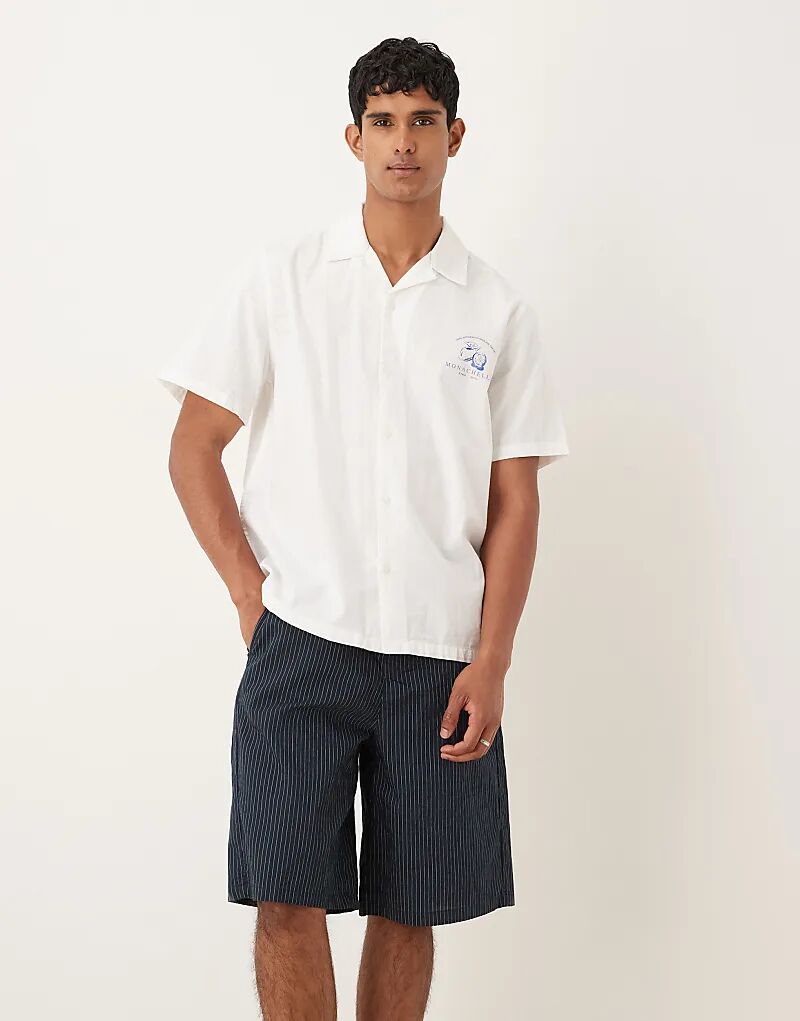 Длинные шорты ASOS DESIGN в тонкую темно-синюю полоску
Длинные шорты ASOS DESIGN в тонкую темно-синюю полоску