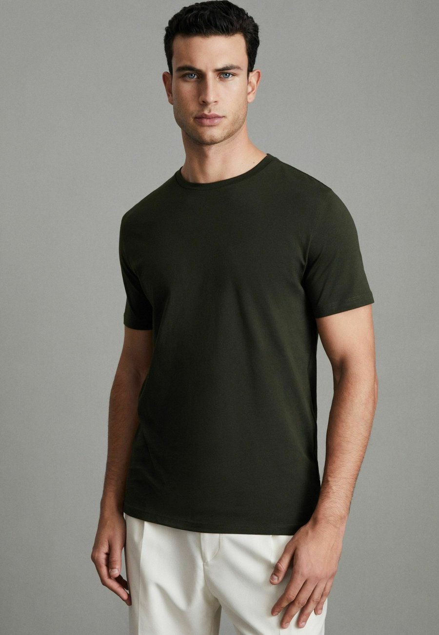 Футболка Reiss REGULAR FIT BLESS CREW NECK, Oxidised Green/Evergreen, Зеленый, Футболка Reiss REGULAR FIT BLESS CREW NECK, Oxidised Green/Evergreen
Футболка Reiss REGULAR FIT BLESS CREW NECK, Oxidised Green/Evergreen, Зеленый, Футболка Reiss REGULAR FIT BLESS CREW NECK, Oxidised Green/Evergreen