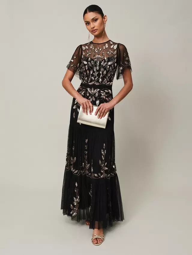 Платье Phase Eight Hilary Leaf Embellished Maxi, цвет black/bronze
Платье Phase Eight Hilary Leaf Embellished Maxi, цвет black/bronze