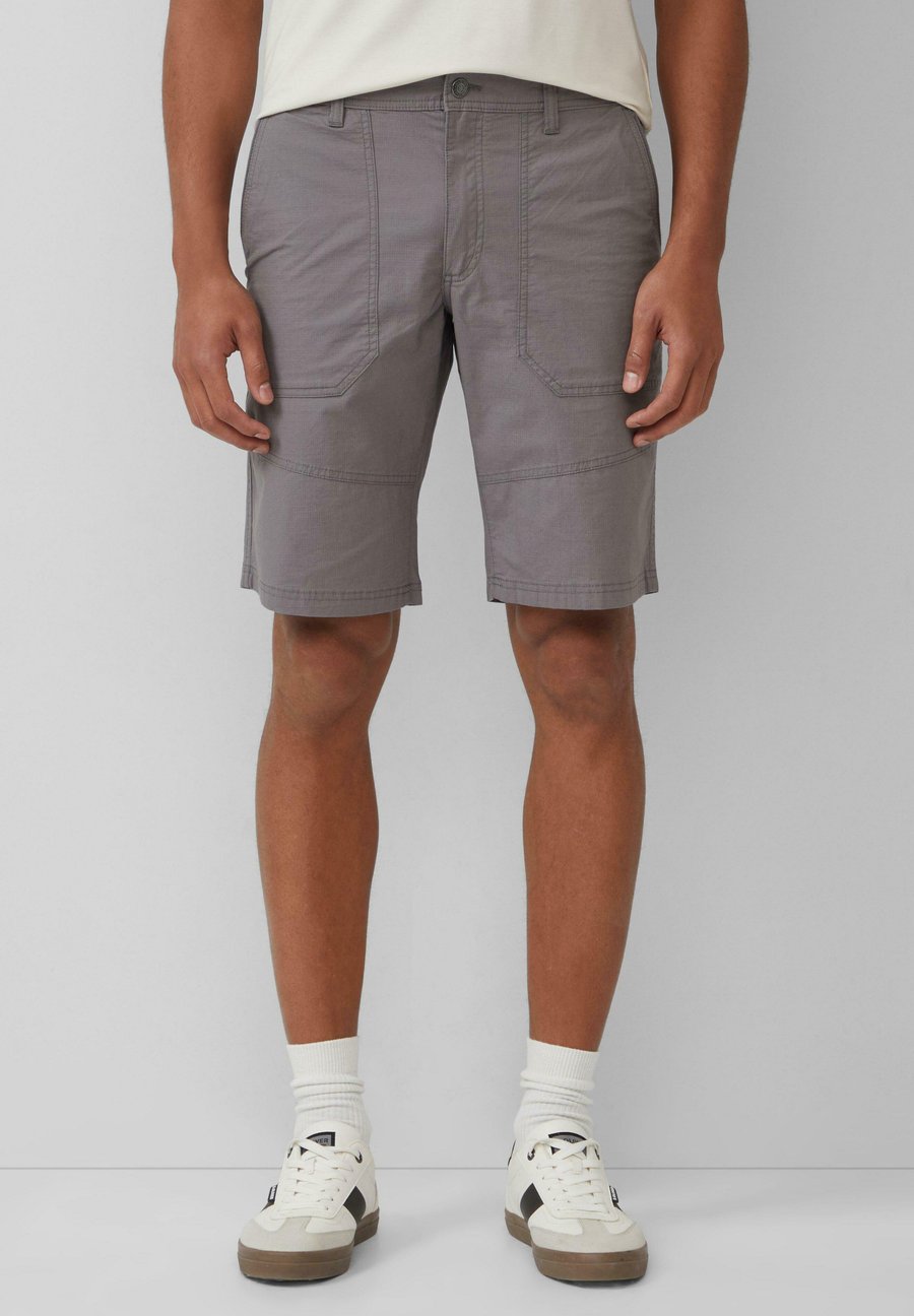 Шорты s.Oliver BERMUDA, Grau/Grey
Шорты s.Oliver BERMUDA, Grau/Grey