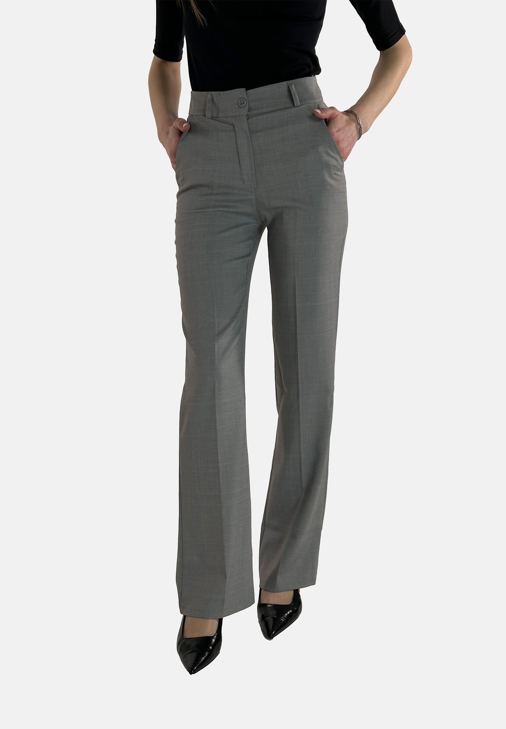 Брюки Elara, светло-серый
Брюки Elara, светло-серый