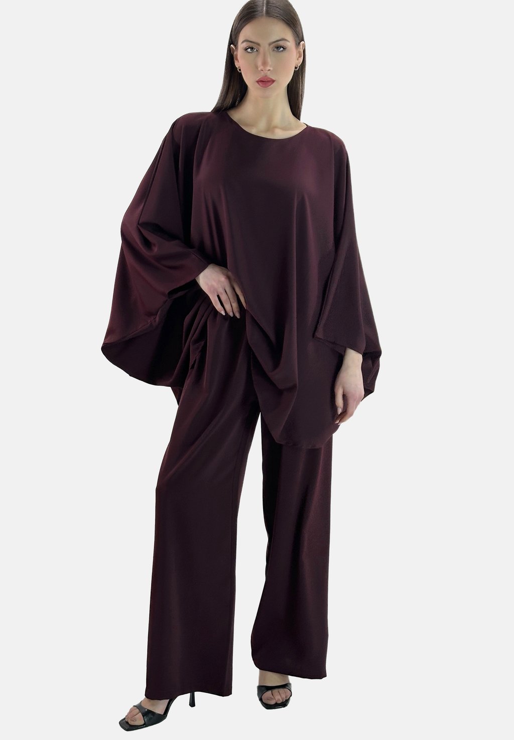 Брюки SET - Blouse Elara, бургундия
Брюки SET - Blouse Elara, бургундия