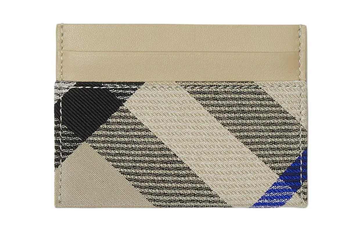 Гладкий кожаный картхолдер с хлопковым составом для женщин Мосс Грин Burberry
Гладкий кожаный картхолдер с хлопковым составом для женщин Мосс Грин Burberry