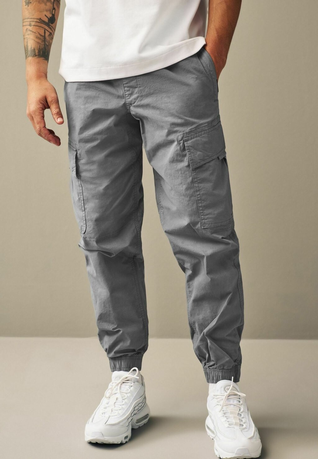 Брюки-карго Tapered Stretch Utility Trousers Regular Fit Next, цвет light blue
Брюки-карго Tapered Stretch Utility Trousers Regular Fit Next, цвет light blue