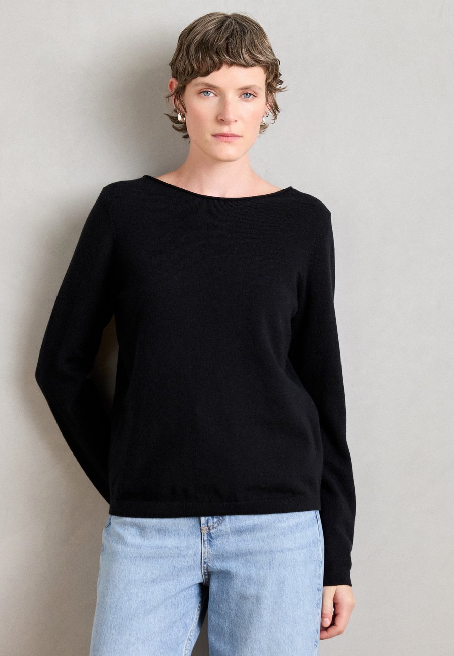 Джемпер Marc O'Polo LONGSLEEVE ROUND NECK, Black
Джемпер Marc O'Polo LONGSLEEVE ROUND NECK, Black