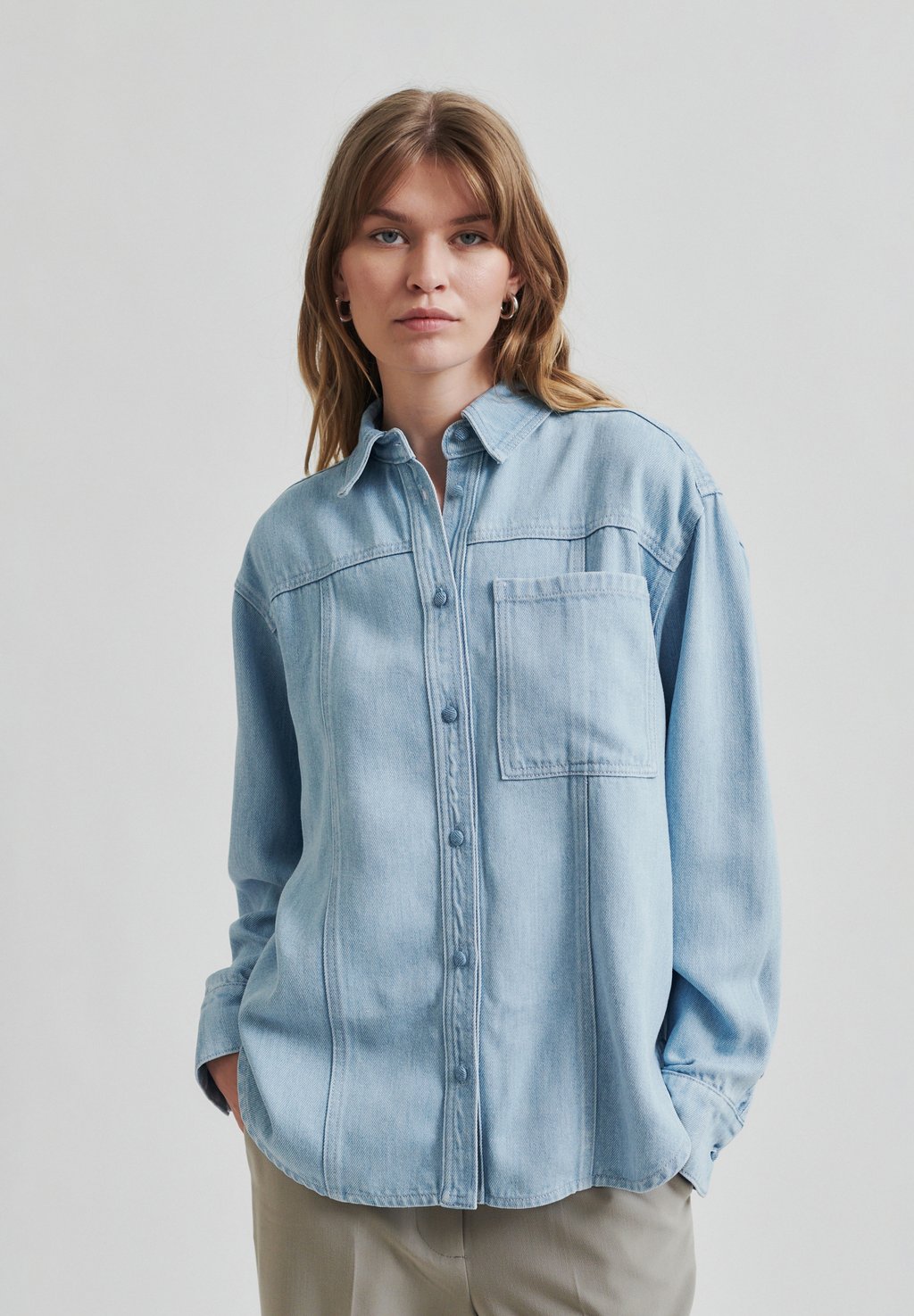 Блузка на пуговицах IRVIN Second Female, синий
Блузка на пуговицах IRVIN Second Female, синий