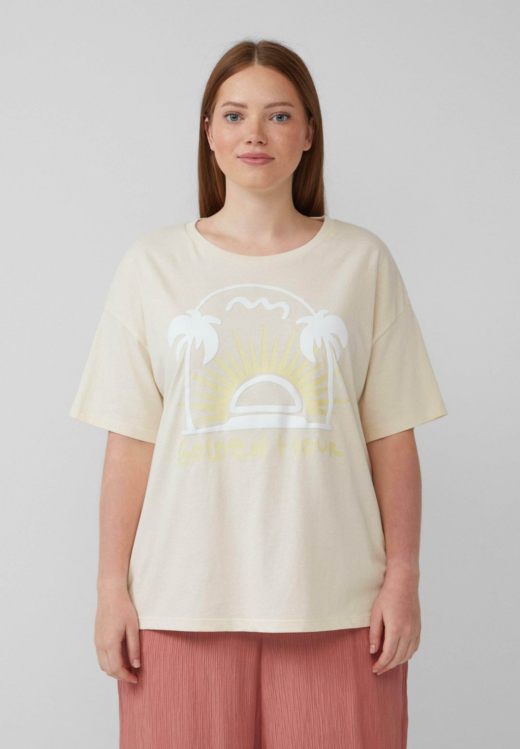 Футболка с принтом QS, кремовый, Бежевый, Футболка с принтом QS, кремовый
Футболка с принтом QS, кремовый, Бежевый, Футболка с принтом QS, кремовый