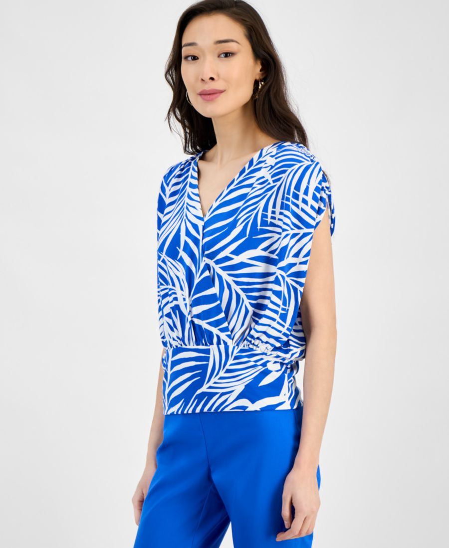 Женская блузка с V-образным вырезом и запахом INC International Concepts, Ivy Palm Blue
Женская блузка с V-образным вырезом и запахом INC International Concepts, Ivy Palm Blue