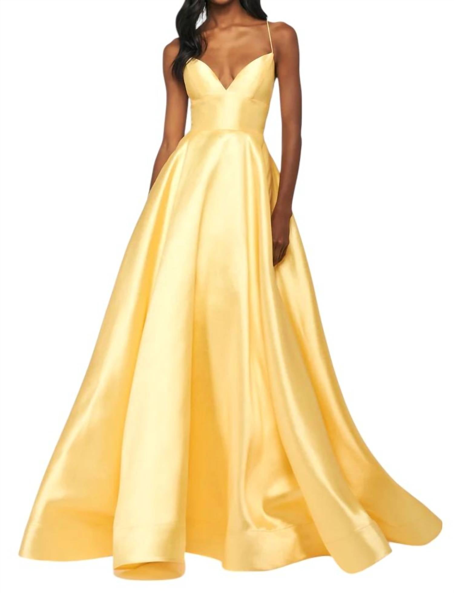 Желтое бальное платье с открытой спинкой Open Back Sherri Hill
Желтое бальное платье с открытой спинкой Open Back Sherri Hill