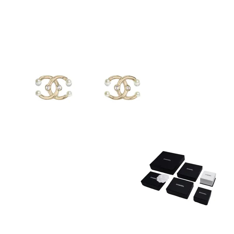Серьги женские CHANEL
Серьги женские CHANEL
