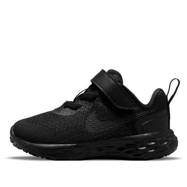 Революция кроссовок 6 Nike, черный
Революция кроссовок 6 Nike, черный