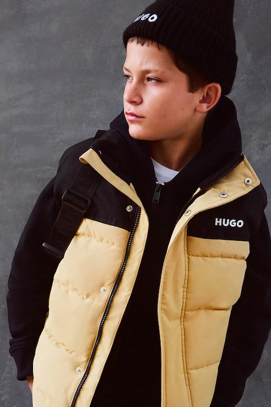 Детский пуховый жилет Hugo, бежевый
Детский пуховый жилет Hugo, бежевый