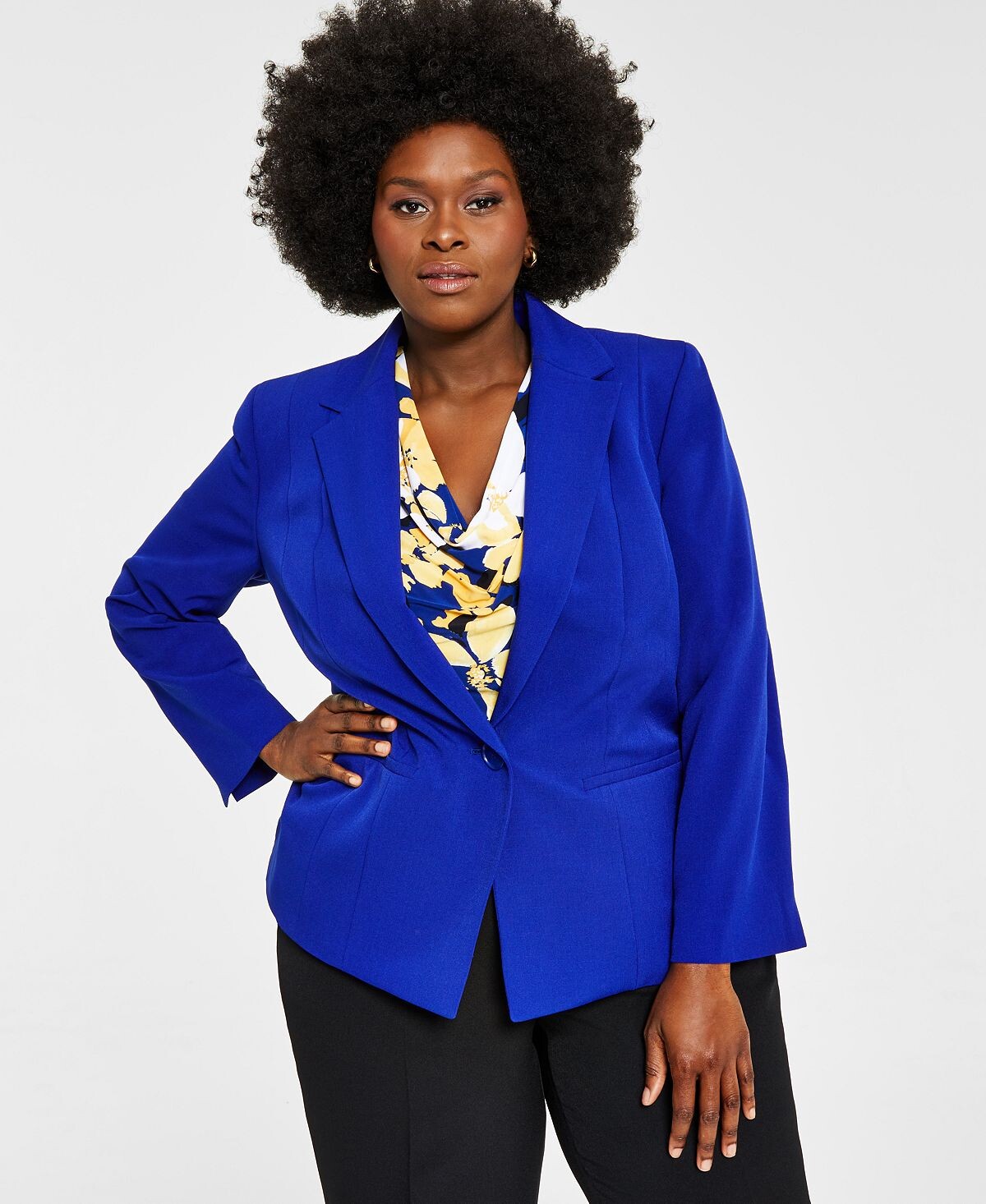 Плюс размер креповый блейзер на одной пуговице Kasper, мульти
Плюс размер креповый блейзер на одной пуговице Kasper, мульти