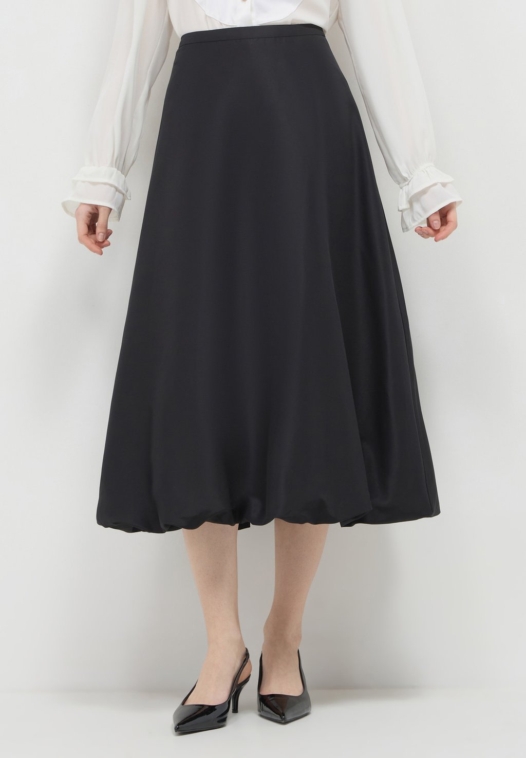 Юбка макси LUNGA A PALLONCINO Calliope, черный
Юбка макси LUNGA A PALLONCINO Calliope, черный