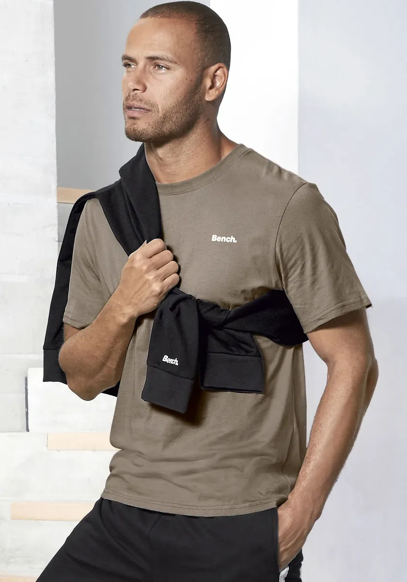 Bench Футболка в стиле Loungewear с небольшим фирменным принтом спереди Bench Loungewear, коричневый
Bench Футболка в стиле Loungewear с небольшим фирменным принтом спереди Bench Loungewear, коричневый