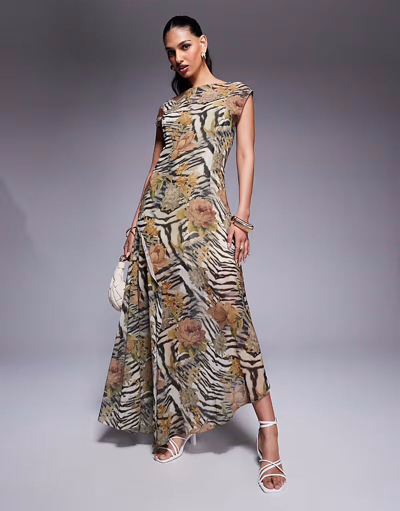 Платье макси с косым вырезом и талией ASOS DESIGN с цветочным принтом и животными узорами
Платье макси с косым вырезом и талией ASOS DESIGN с цветочным принтом и животными узорами