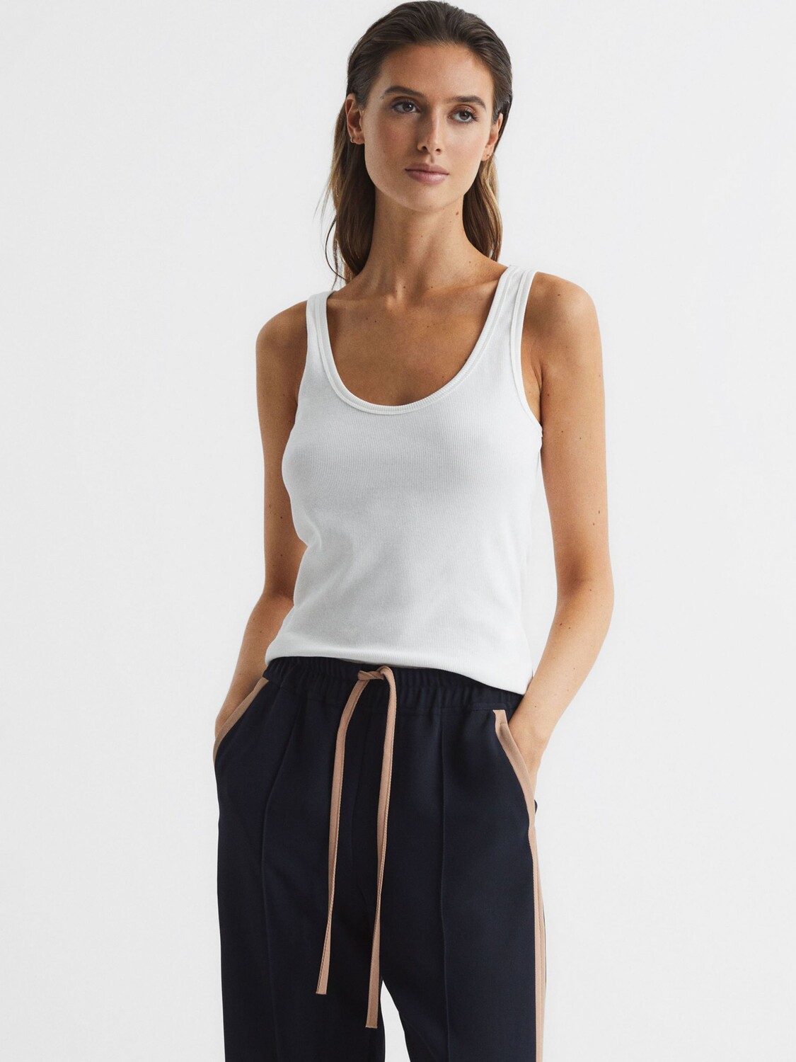 Топ Reiss Violet Vest, Белый
Топ Reiss Violet Vest, Белый