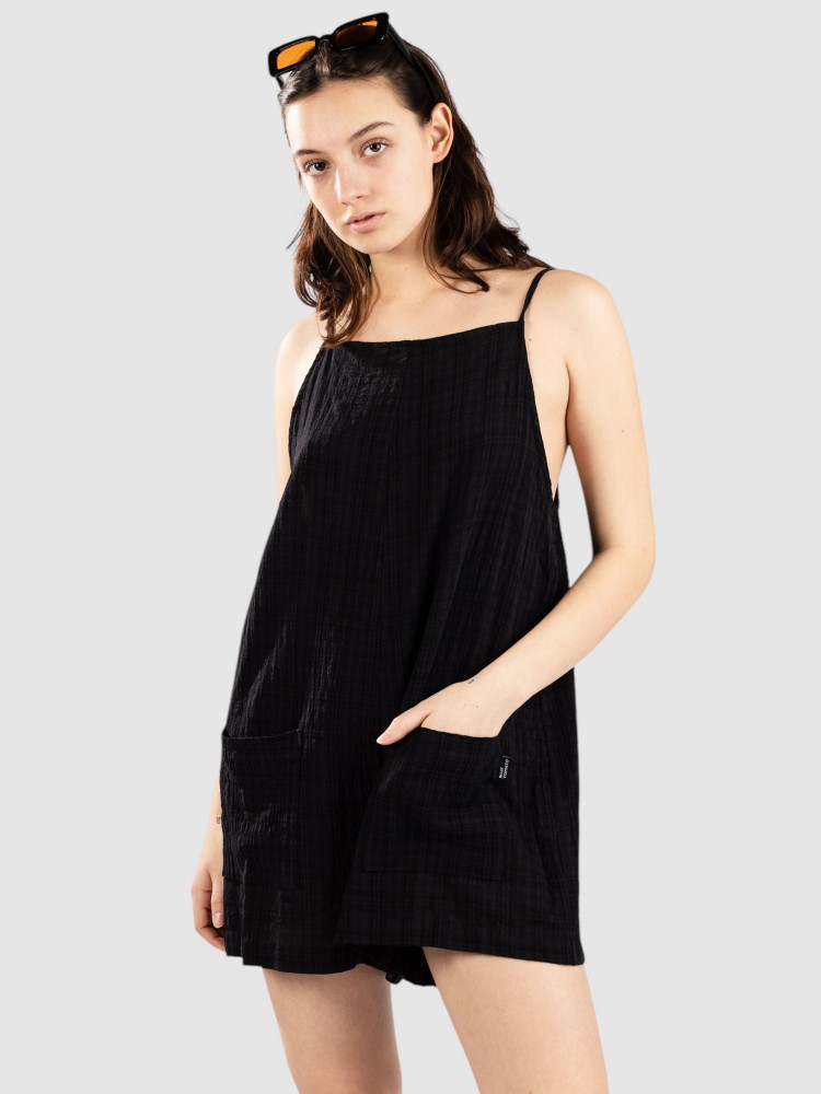 Комбинезон Blue Tomato Short Linen Jumpsuit, plaid black
Комбинезон Blue Tomato Short Linen Jumpsuit, plaid black