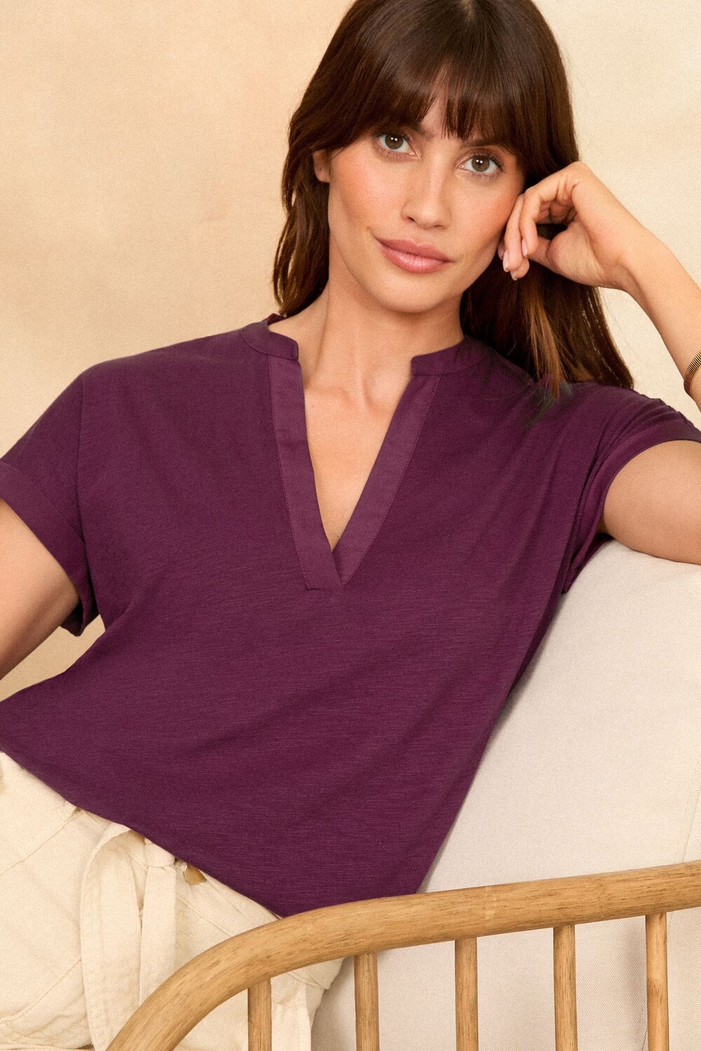 Футболка из джерси с V образным вырезом и тканой отделкой, короткий рукав Love & Roses, красный
Футболка из джерси с V образным вырезом и тканой отделкой, короткий рукав Love & Roses, красный