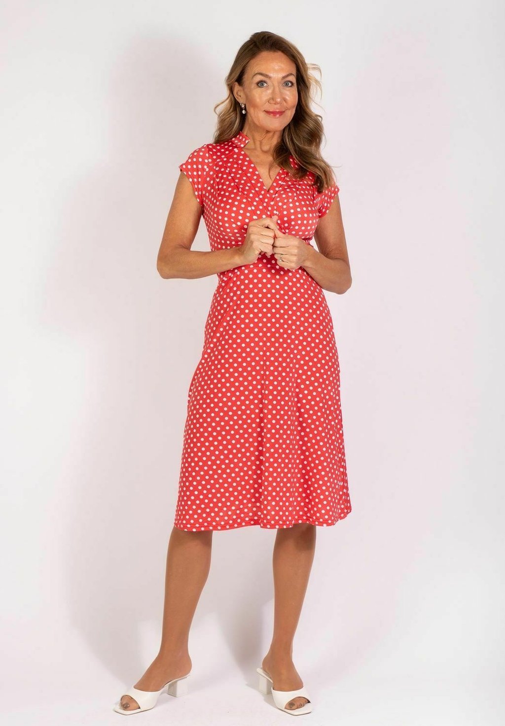 Платье из джерси PAULINE -DOT Stockholms Klänningsfabrik, красный
Платье из джерси PAULINE -DOT Stockholms Klänningsfabrik, красный