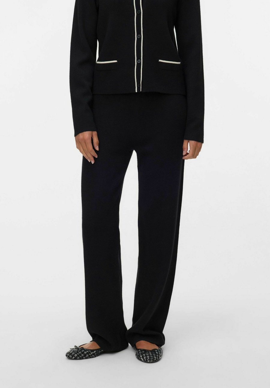 Брюки Vero Moda MITTLERE TAILLE, Black
Брюки Vero Moda MITTLERE TAILLE, Black