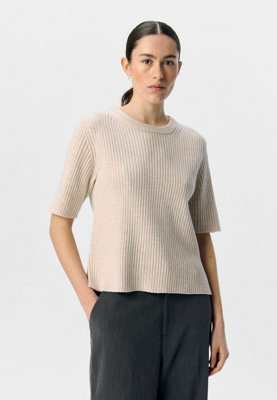 Футболка Object GERIPPTES, Humus/Beige
Футболка Object GERIPPTES, Humus/Beige