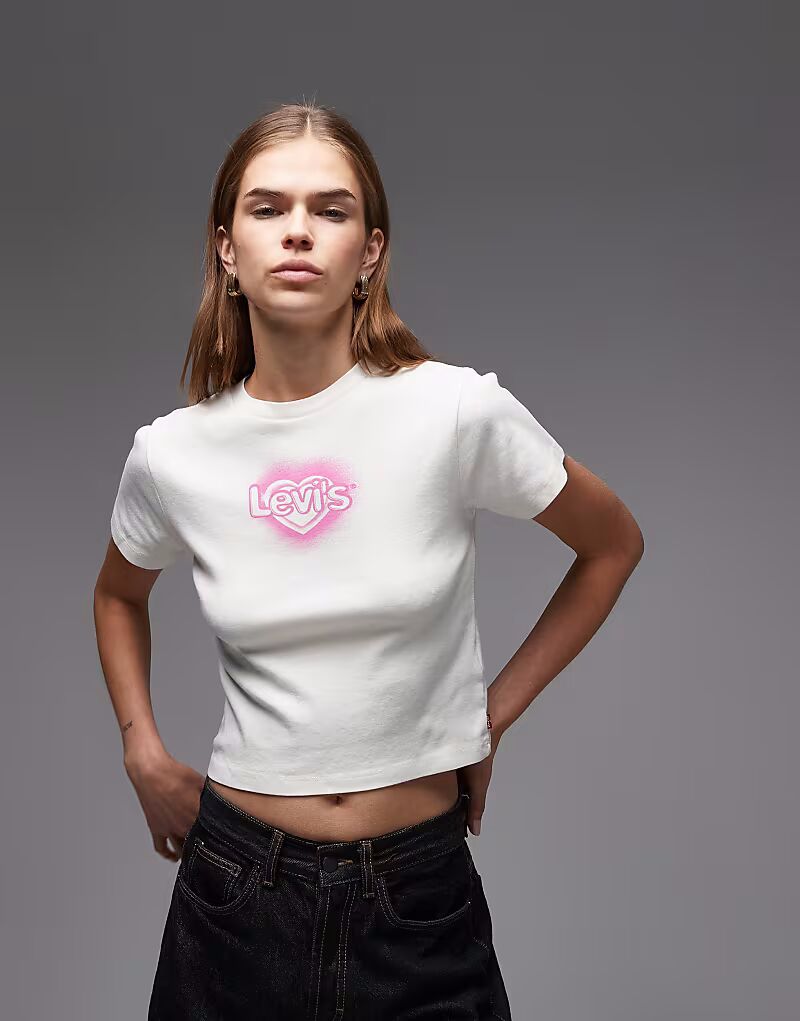 Футболка Essential с принтом сердца белого цвета Levi'S
Футболка Essential с принтом сердца белого цвета Levi'S
