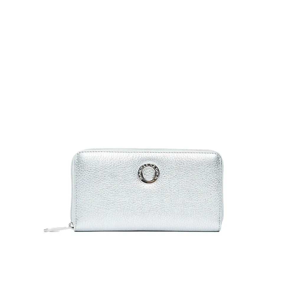 Кошелек Mandarina Duck Mellow metal zip, серебряный
Кошелек Mandarina Duck Mellow metal zip, серебряный