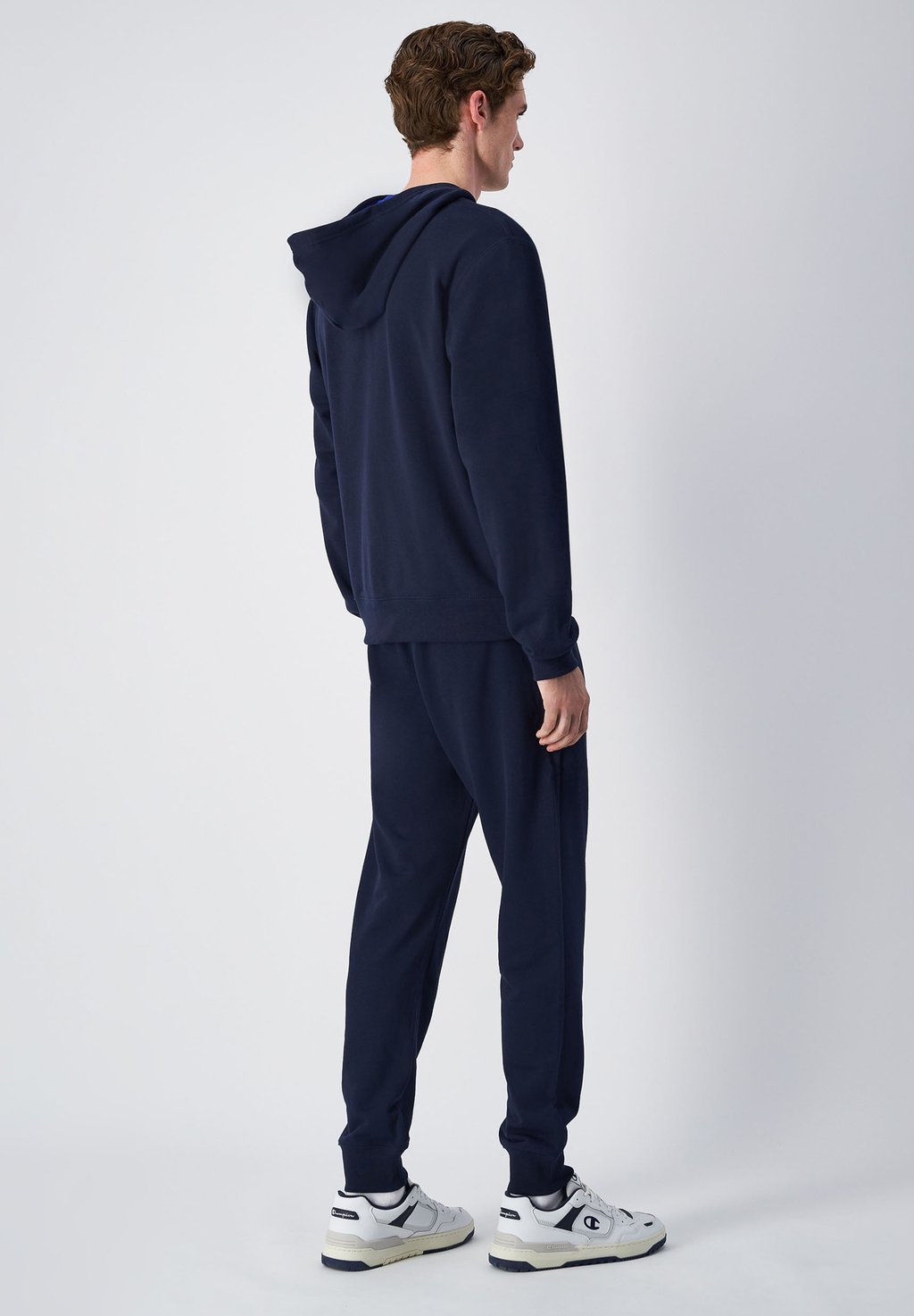 Спортивный костюм ICONS SET Champion, темно-синий
Спортивный костюм ICONS SET Champion, темно-синий