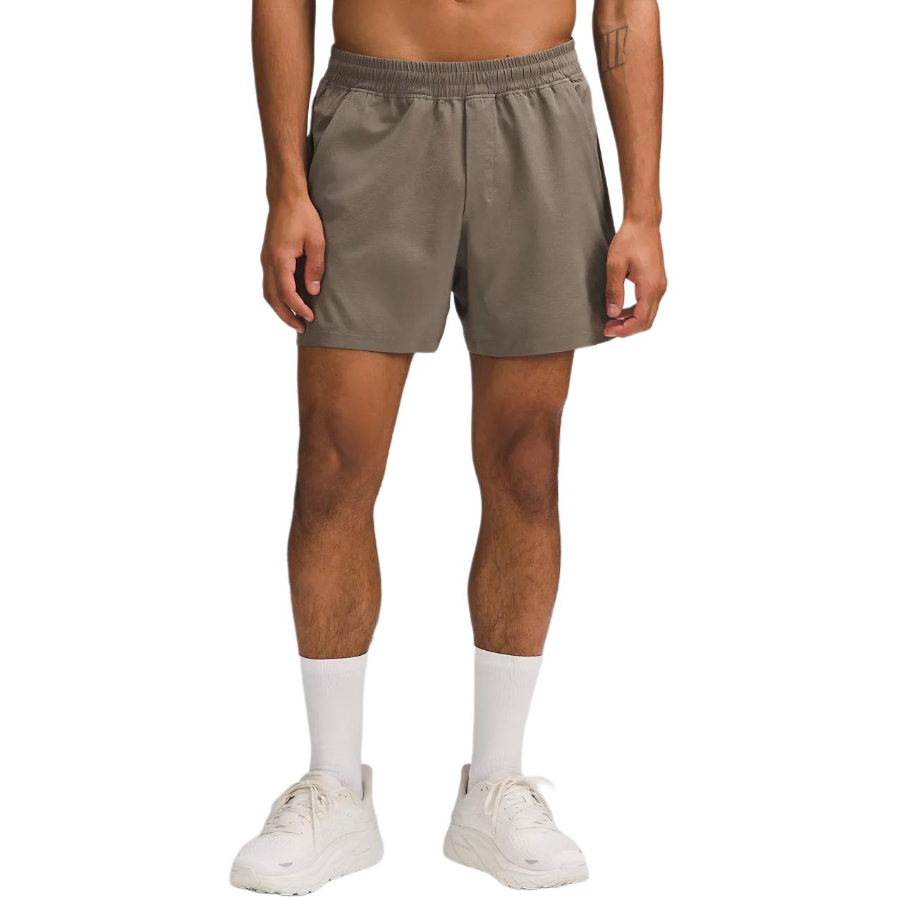 Шорты для спорта Pace Breaker Lululemon, хаки
Шорты для спорта Pace Breaker Lululemon, хаки